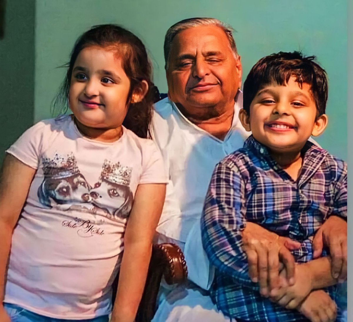 दादा जी आपकी बहुत याद आ रही है। 😭😭