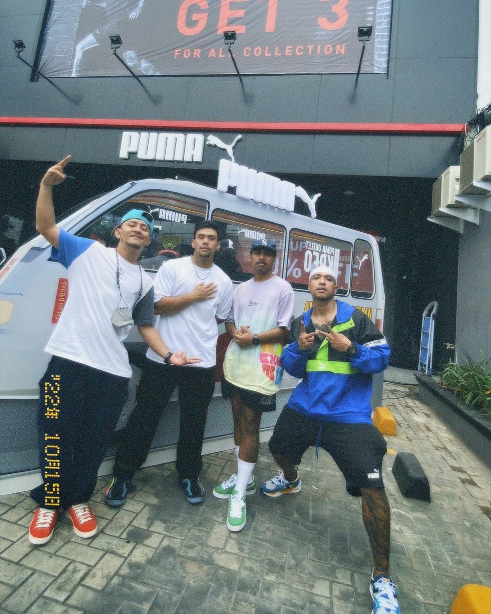 Kolega Kolega mantap! <a href="/tuantigabelas/">tuantigabelas</a> <a href="/fajar_ibel/">IBEL</a> <a href="/youngmoluccas/">Mister Nobody</a> 

#PumaFriendsID #PumaCiledugWithVibes