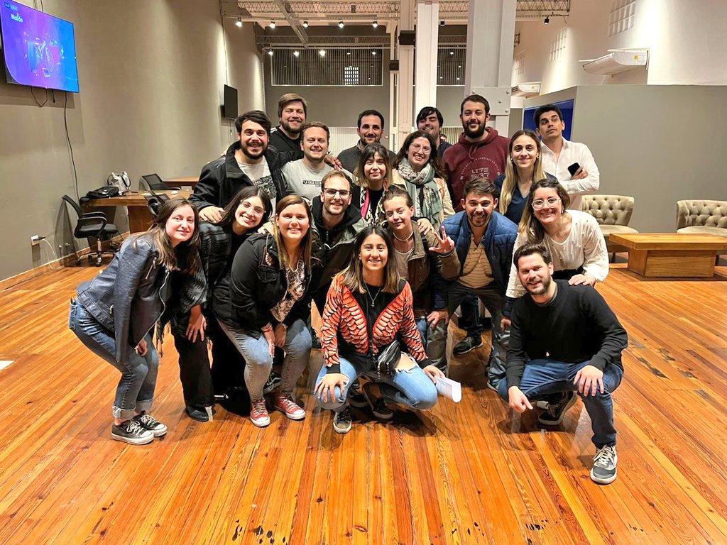 ¡Felicitaciones a toda la banda de la <a href="/jrenlucha/">JR en Lucha</a>!

Gran trabajo en toda la provincia para seguir construyendo más y mejor <a href="/JRBsAs/">JuventudRadicalBsAs</a> ✊

👉 Vamos a construir junto a todos los sectores un radicalismo con vocación de poder en 2023.