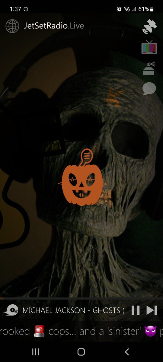 johnjon96v's tweet photo. #JetSetRadioLive #JetSetRadio #JSRF #spookymonth 😎😄🎧📻🔊🎶📡 https://t.co/YnJEUzRxV6