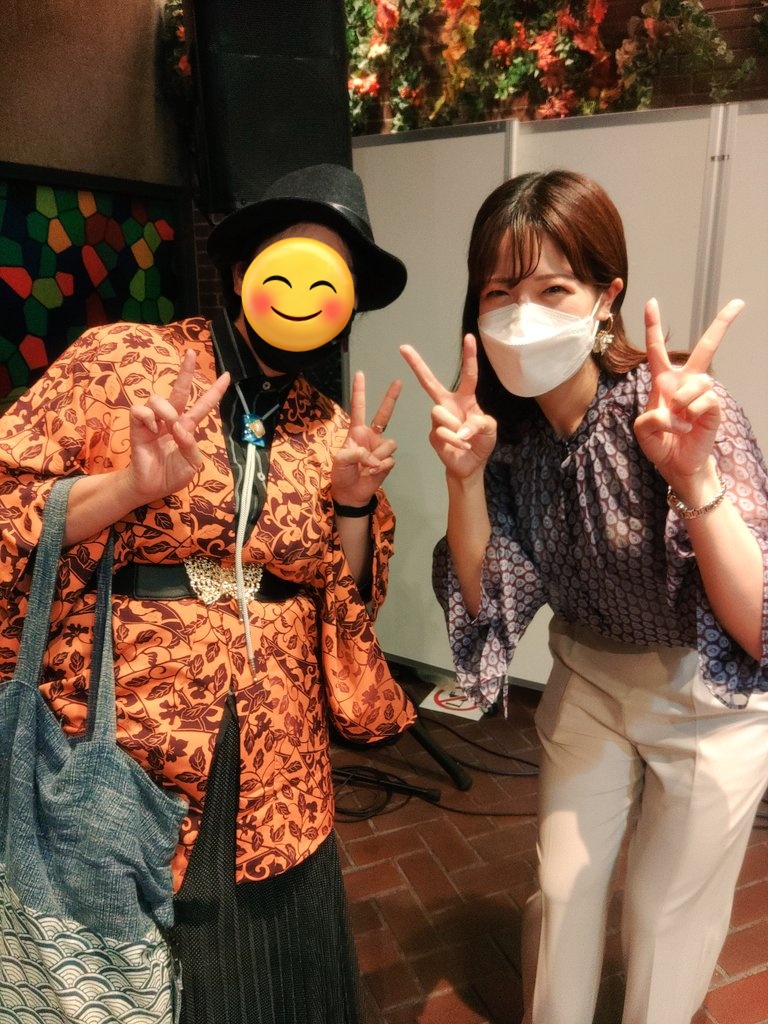 neika47562509's tweet photo. 公開収録行ってきましたー😆
BUTCHさんとあいちんと写真撮ってもらえた！
ありがとうございまーす！😍💕
 #fmfukuoka
 #digfukuoka 
 #DJBUTCH
 #愛智望美 https://t.co/Y17lZXdeX5