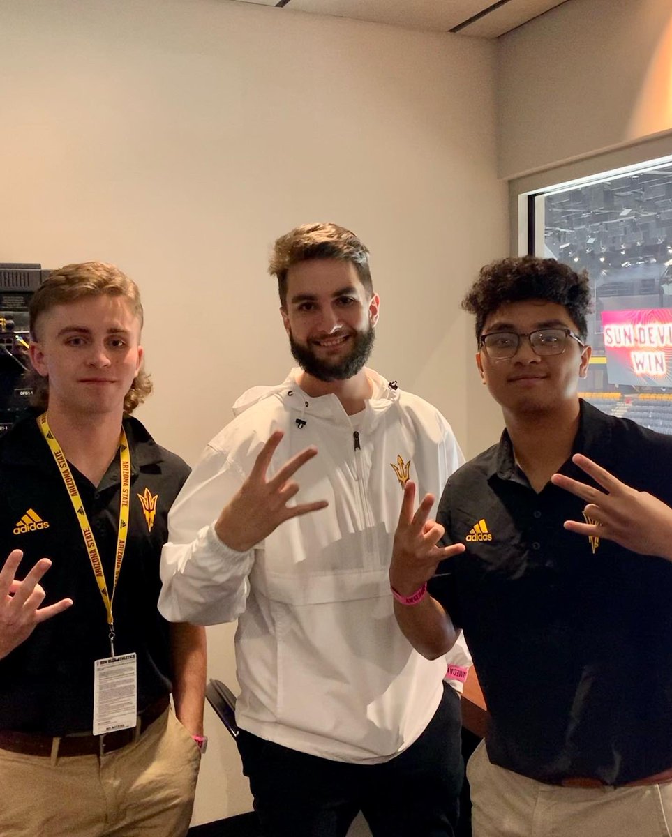 ConorMcGillTV's tweet image. ASU is in fact a hockey school. 😈🏒 #InGameHost