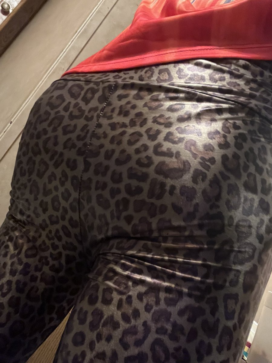 houstongay85's tweet photo. Hug, kiss, take off what we wear, touch charms
 Is that all I want now?" https://t.co/ZIRg82FHtY