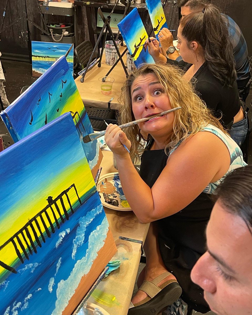EnlightenedAunt's tweet photo. Tonight’s class was hilarious! I don’t think I’ve ever laughed so much! Lol Good drinks, good music, good people and good times! 👩🏻🎨🎨🖼 #PaintNightWithTam
#BrushstrokesAndBeverages
#3PArtistry
#VenusDay https://t.co/srNlhI4JXV
