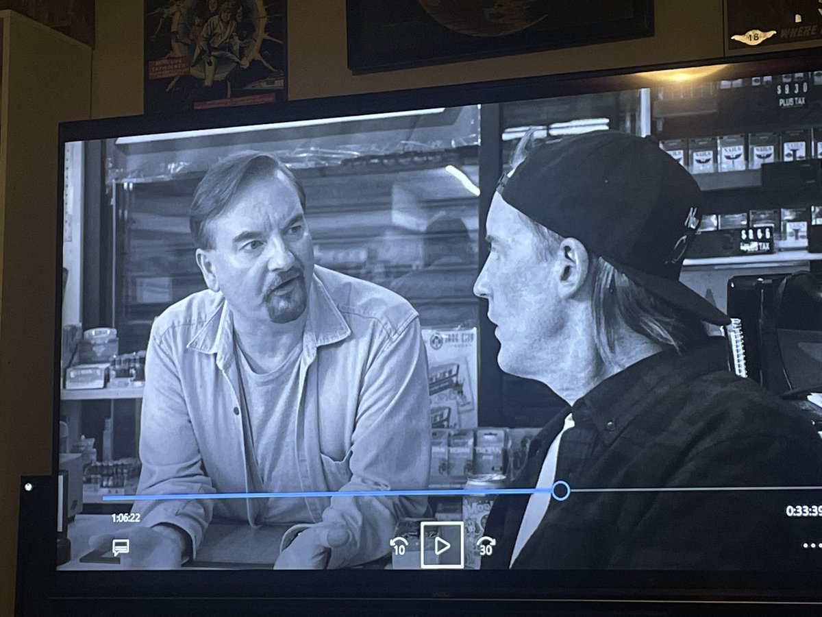 MistressCheesy's tweet photo. Ok we this fucked me up #clerks3 https://t.co/vrVvKytJmH