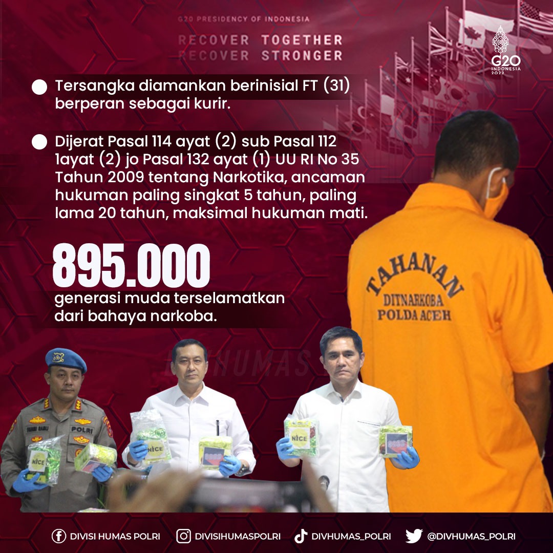 Humasreshalteng's tweet photo. Komitmen Tegas Polri telah mengungkap narkotika jenis sabu jaringan internasional Malaysia-Aceh oleh Bareskrim Polri, Polda Aceh, dan Bea Cukai Aceh. Polri #SelaluBersihkanOknum Tersangka FT ditangkap saat mengendarai mobil yang membawa 179 kg narkotika. https://t.co/bVQq8jpoBi