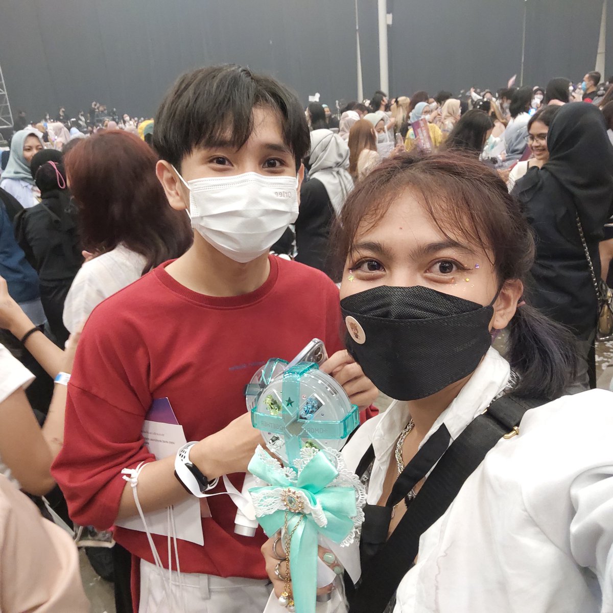 yawnzzn_garong's tweet photo. Masih dalam drama nyariin jekiiii, jekii lu kemana ???
#TXTinJKT #tubatu #MOAINA #TXT_IN_JAKARTA https://t.co/ZZ9RQowVhV