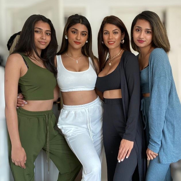 SecondS79385222's tweet photo. If I had mom and sisters like these i would make them my whores without any second thoughts.
They are meant to be free use whenever and however you want.
Obedient brown fuck pigs
#slut https://t.co/ve9RgAlqka