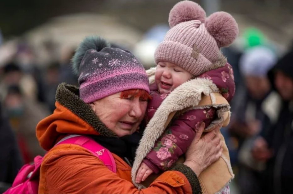 IAmAnonLegion's tweet photo. This is why accurate information is important. Russian citizens are told that Ukraine Civilians are safe.
Reality is like we know, very different.
Ukraine Civilian lives lost in war crimes are still rising.
Mute and destroy the Lies
#OpCounterPropaganda https://t.co/7ViOyzL1F8