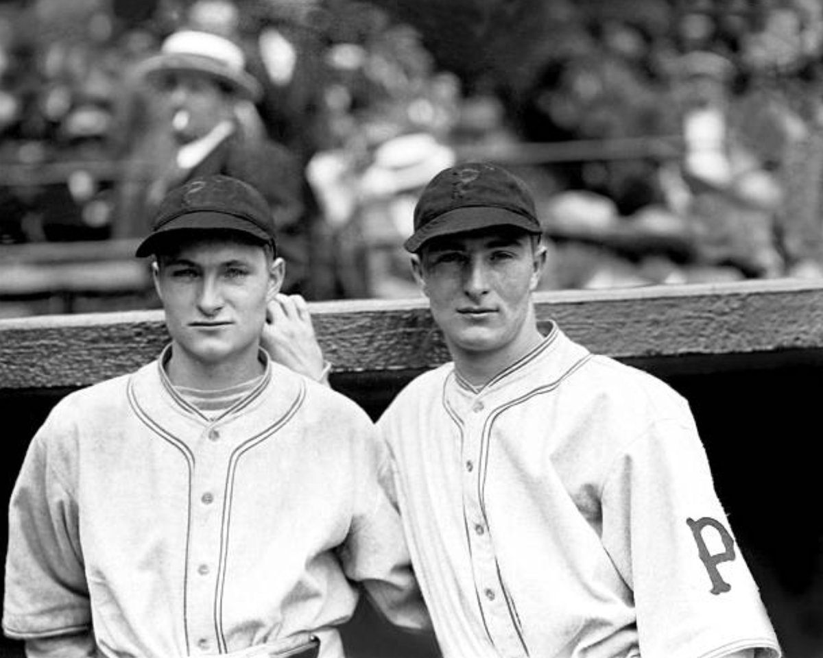 HistoryPirates's tweet photo. Lloyd Waner and Paul Waner, 1927 https://t.co/DKgO4jvJv1