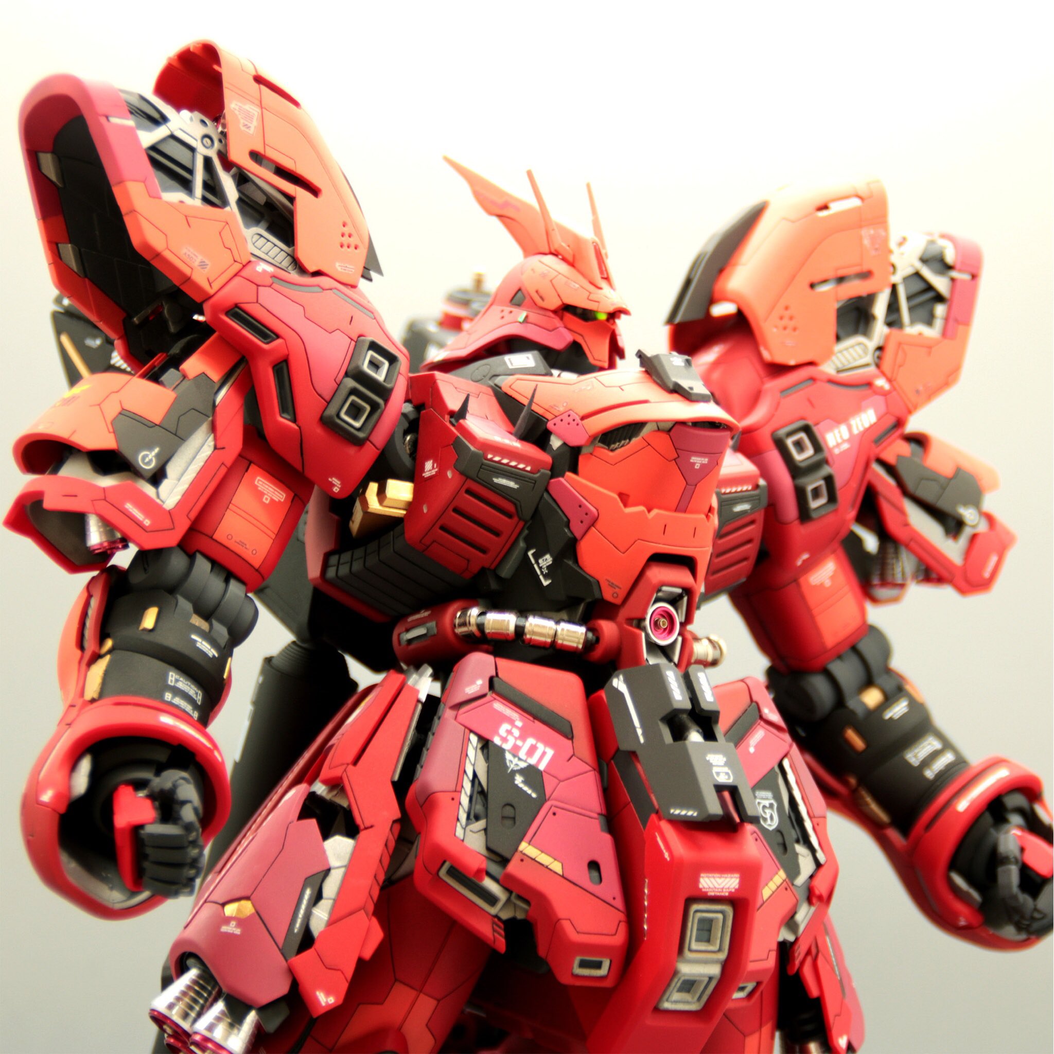MG 1/100ドム ホワイトオーガー 重装仕様 改修 塗装 完成品 ガンダム