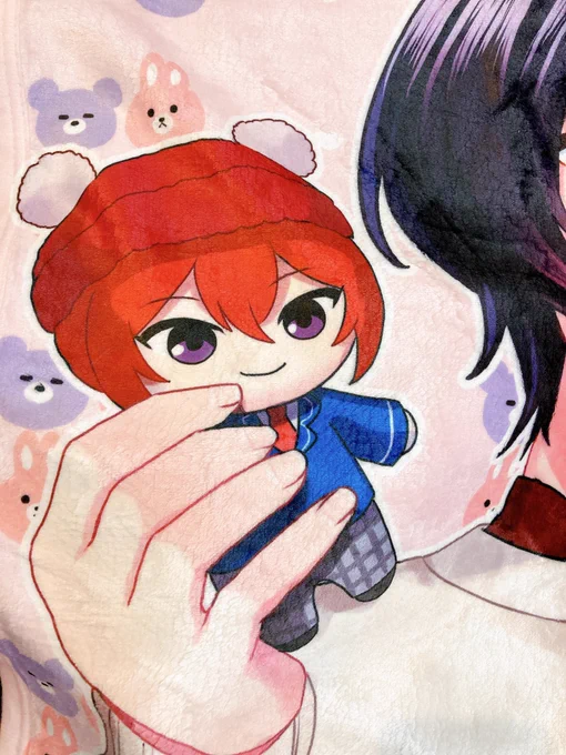 推し神絵師の!!!りつかさ!!!グッズ!!!お誕生日祝いに!!ゆづりさんが!!!あ………かわいい……大きいサイズだから細かくみられる…… 
