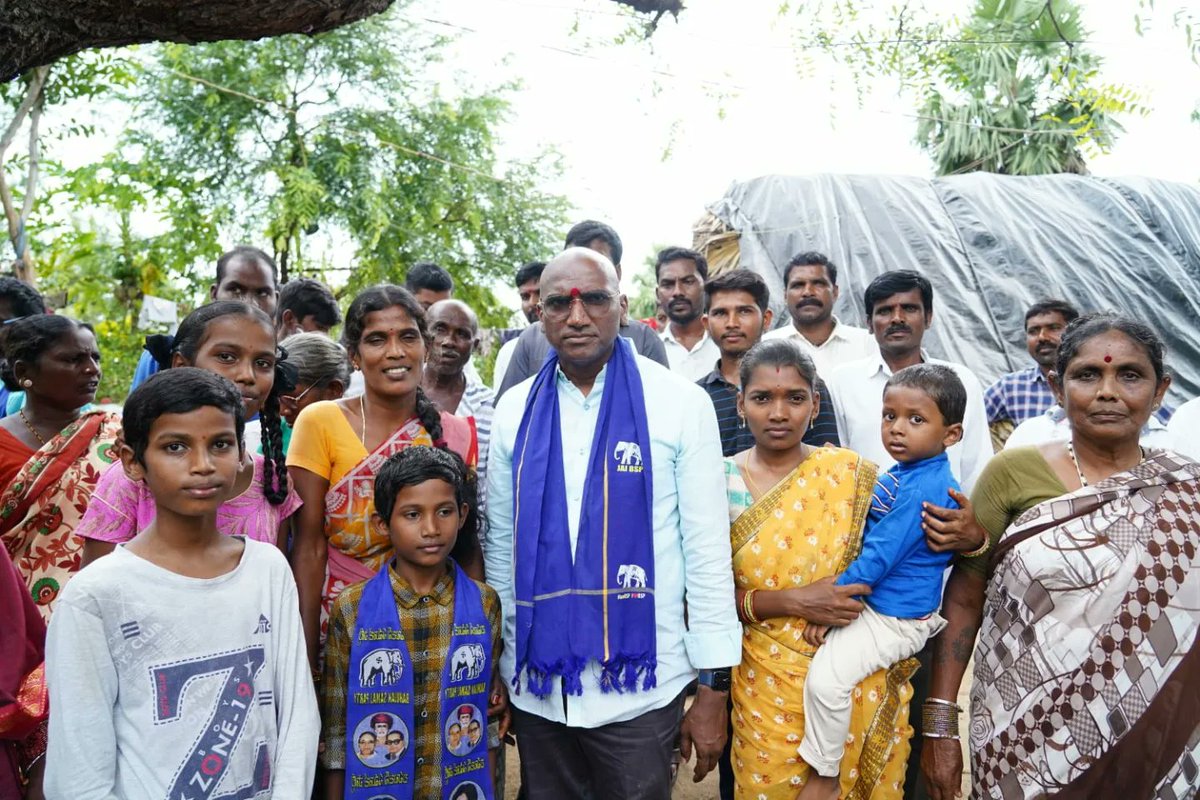 Tellurisuresh's tweet photo. @RSPraveenSwaero #BSP #voteforRsp @RSPraveenSwaero @PrashantSwaero @Murali_IASretd @AnandAkash_BSP #BSPWITHMUNUGODU https://t.co/AqFi8TMpqH