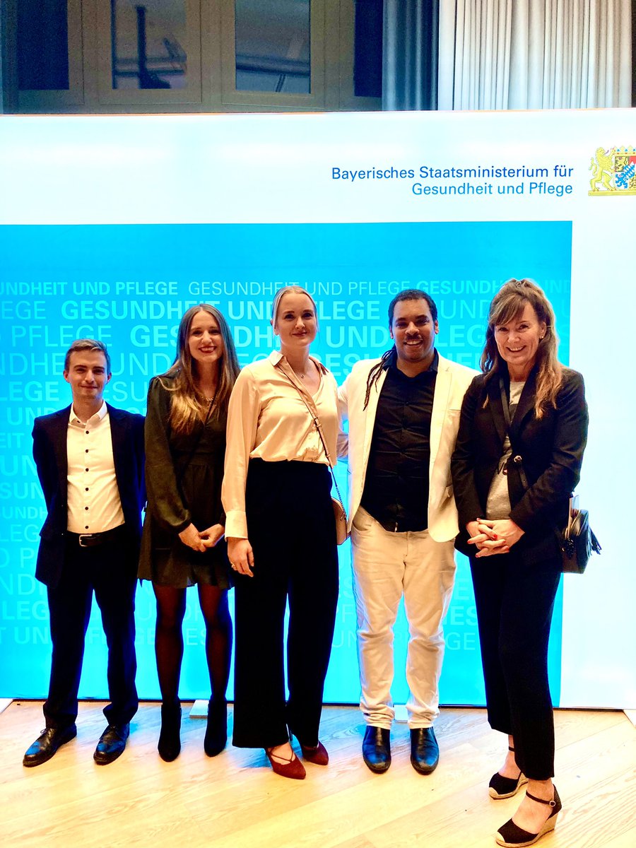 KatjaCramer's tweet photo. @janssen_presse Wir sind dabei und freuen uns auf den Austausch #mycompany #yescon #yeswecancer #krebs #gemeinsam #Muenchen https://t.co/uXblZafMBM