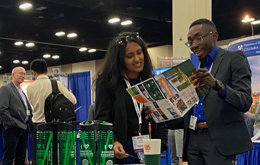 bme_utd's tweet photo. Highlights from our booth at #BMES2022
@UTDJonsson @BMESociety #UTDatBMES https://t.co/nqwd9DTX9t