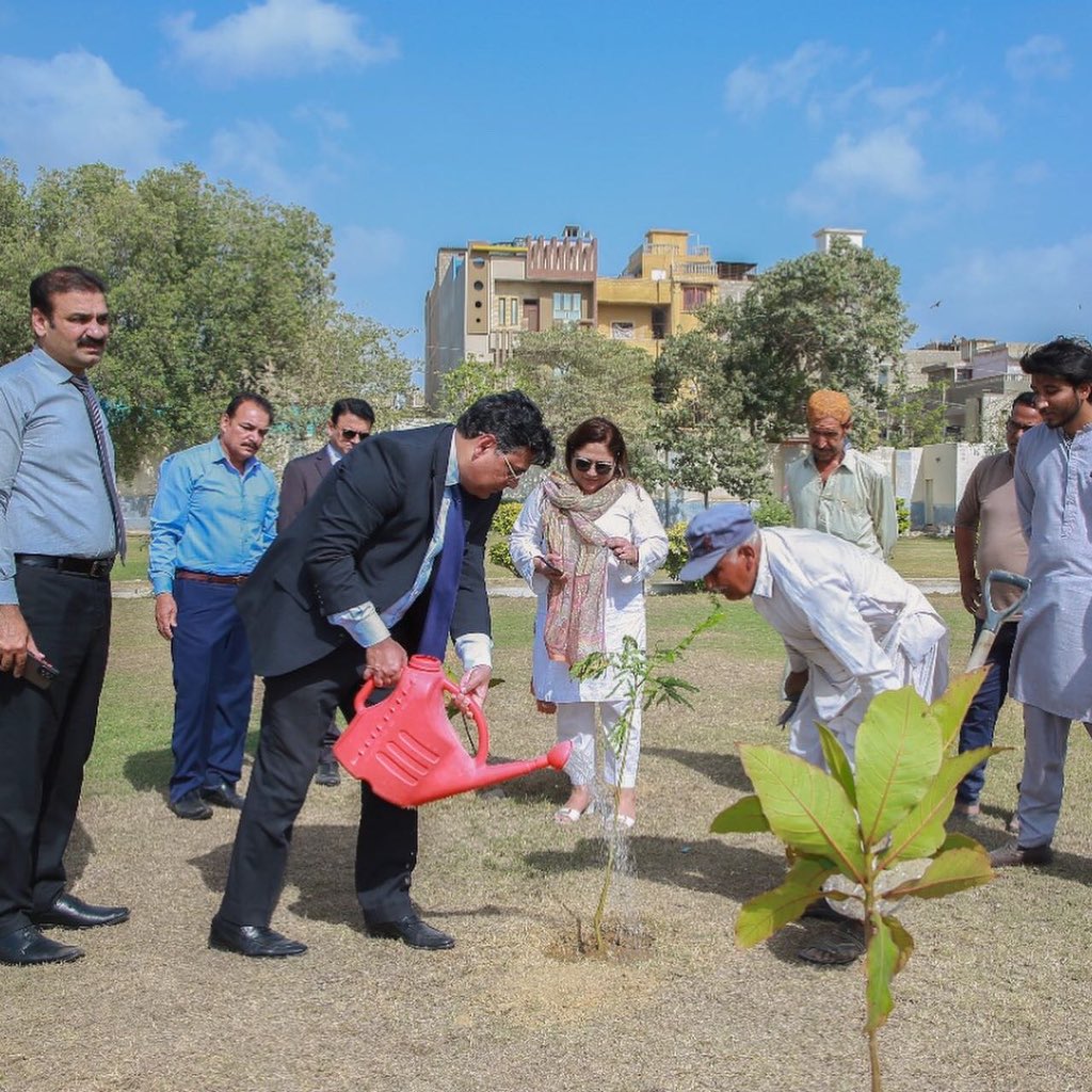 wmoworld's tweet photo. Memon Industrial & Technical Institute (MITI) a project of World Memon Organisation (WMO) has started Tree Plantation in connection with "Green Pakistan Campaign".
#DilSeMemon #WMO2 https://t.co/CZ3QMCTP2Z