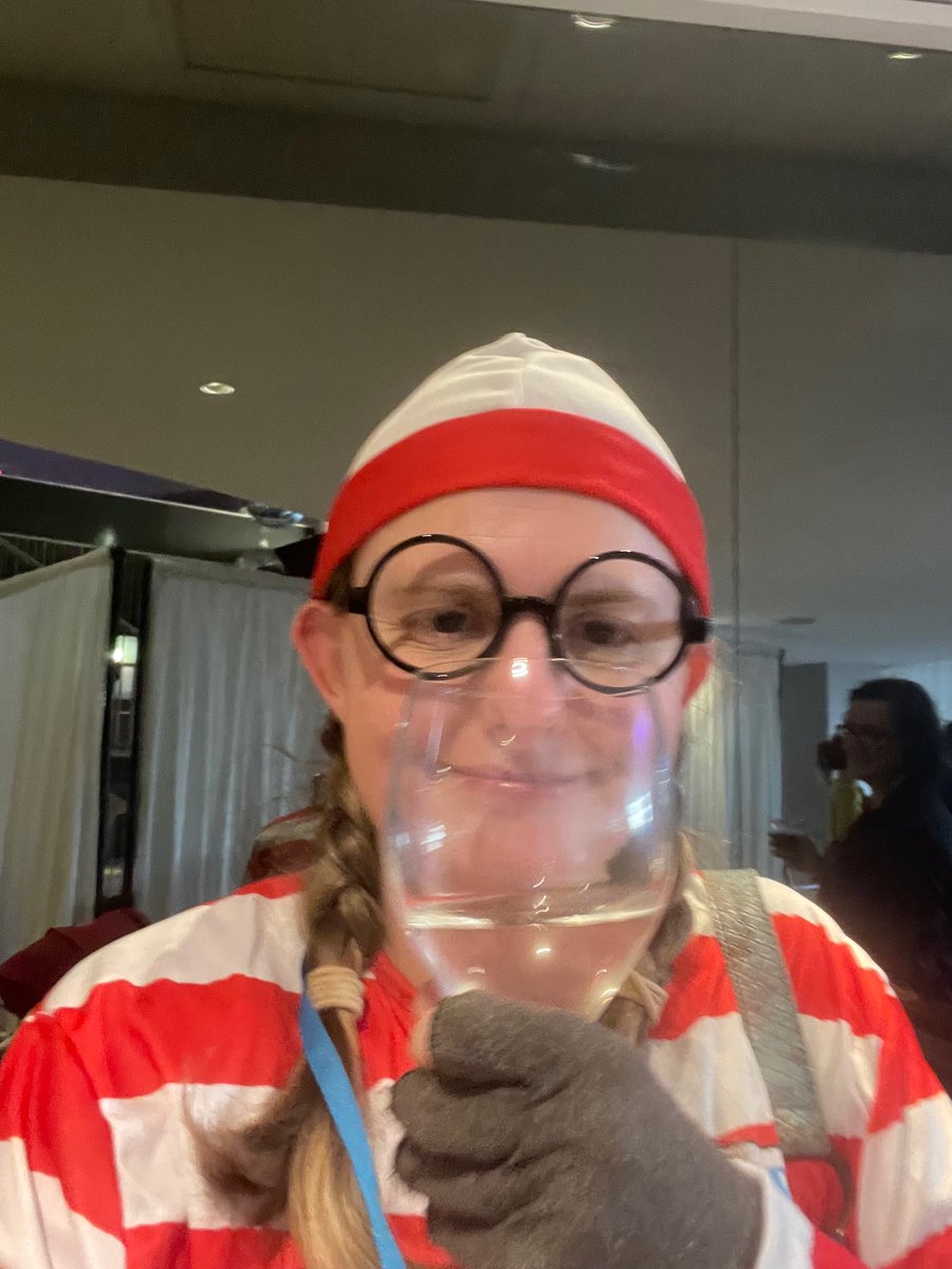 jodadi_o's tweet image. Post #copycon2022 party with a theme of literary characters…I bought Wally along virtually since he’s the reason I have the where’s Wally outfit. 
Not a bad view &amp;amp; fun hanging with @ItbeginswithZ 
Now to pass out for days to recover