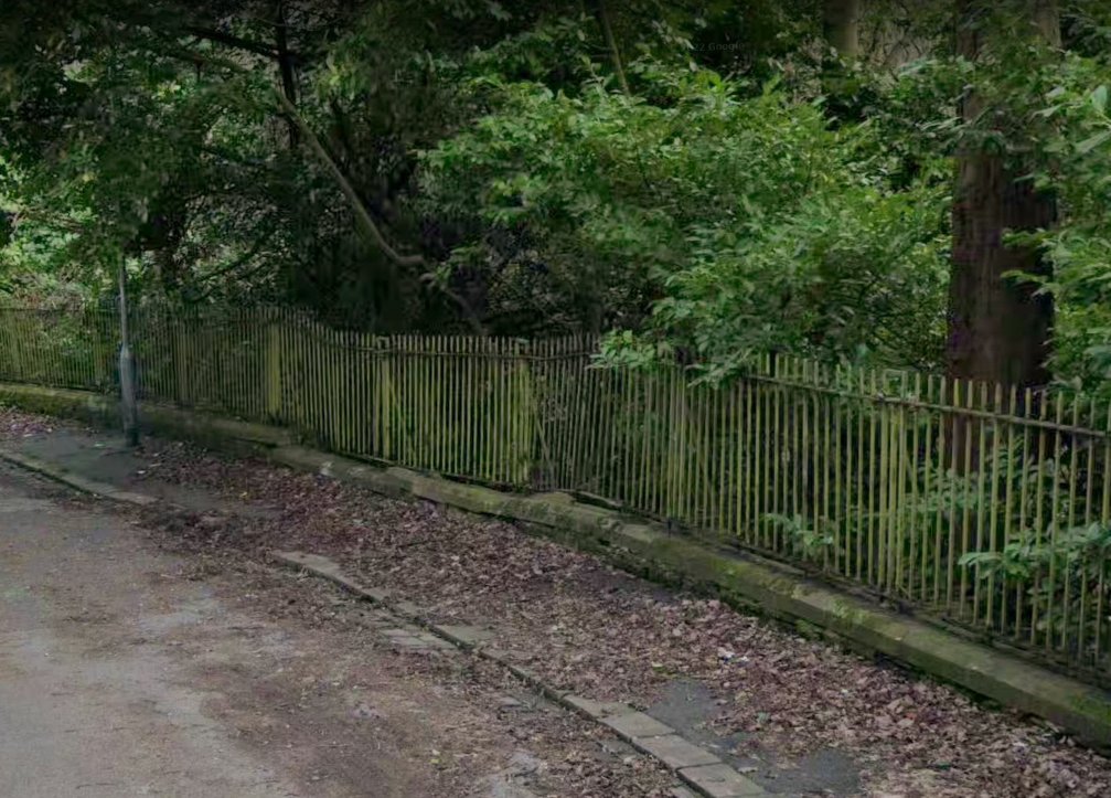 Geoinvestigate's tweet photo. #Geoinvestigate's expert #coal #mining #risk #assessment #CMRA team identify recurring subsidence problem on #Yorkshire road caused by historic coal & #fireclay extraction in Halifax Hard Bed Coal horizon. #Drilling #siteinvestigation to follow. #Mineworking dates from pre 1884. https://t.co/SXUE2xAw6F
