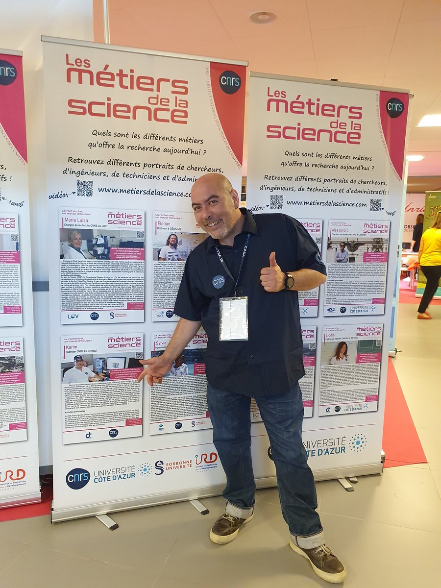 CNRS_DR20's tweet photo. Ça y est c'est parti pour le #VSI2022 durant ce week-end de Fête de la science #FDS2022 à @antibes_jlp les Pins...au programme le petit robot Bathybot de la #DTINSU, Escape Box sur le #climat
Expositions #metiersdelascience #larechercheazureenneenimages #LesDecodeusesdunumerique https://t.co/EuMihaBZ9U