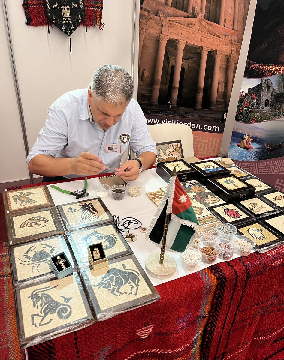 László Trócsányi tweet media