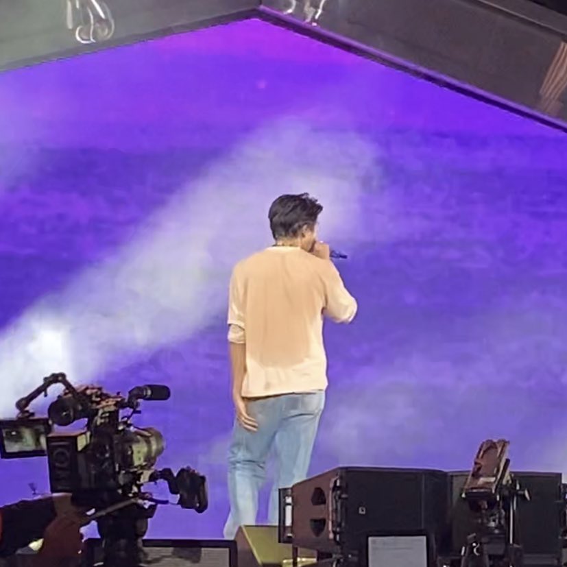 김남준 등ㅅㅂㅂ