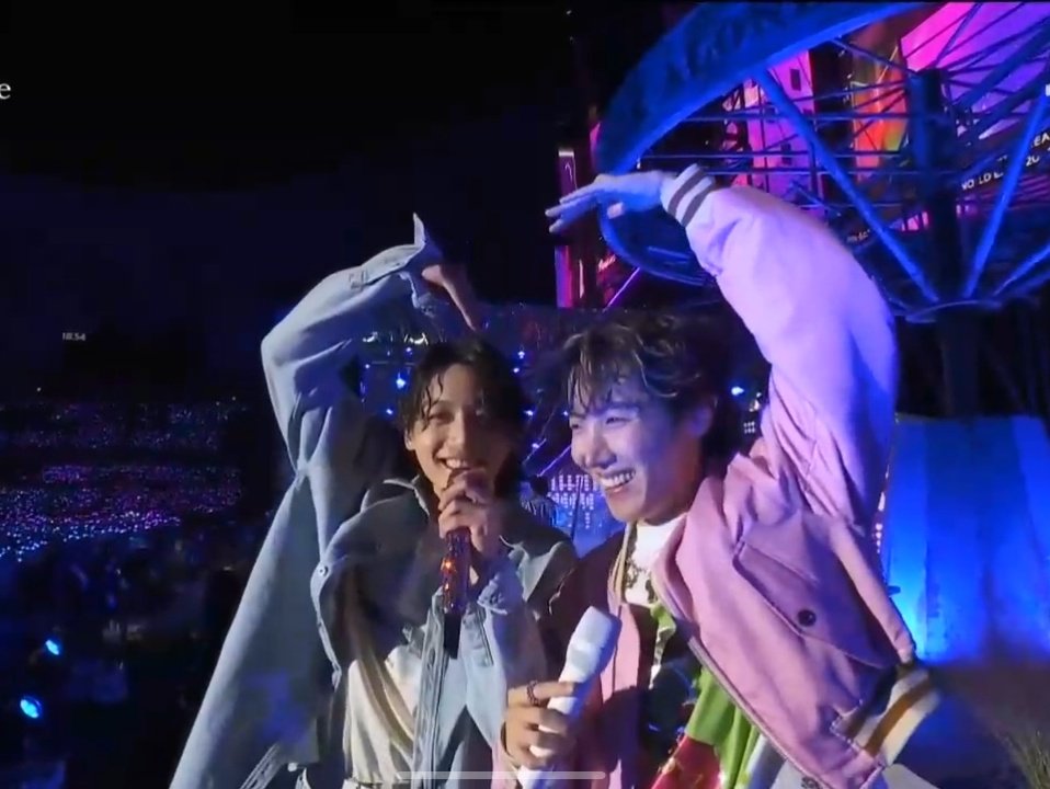 winterfcm's tweet image. ellos son mi familia for the rest of my life 
los amo mucho @BTS_twt ustedes me han hecho muy feliz💖 #BTsinbusan