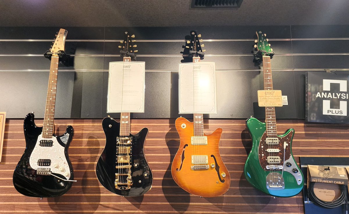 BugFuku's tweet photo. 明日もお待ちしております！！

#闇市 by #FATDiv. 

ついに “あのギター” を、ベールアウト！！！

販売価格は￥440,000- (税込)です。

☎092-262-0124 https://t.co/GsyF5LBjyE