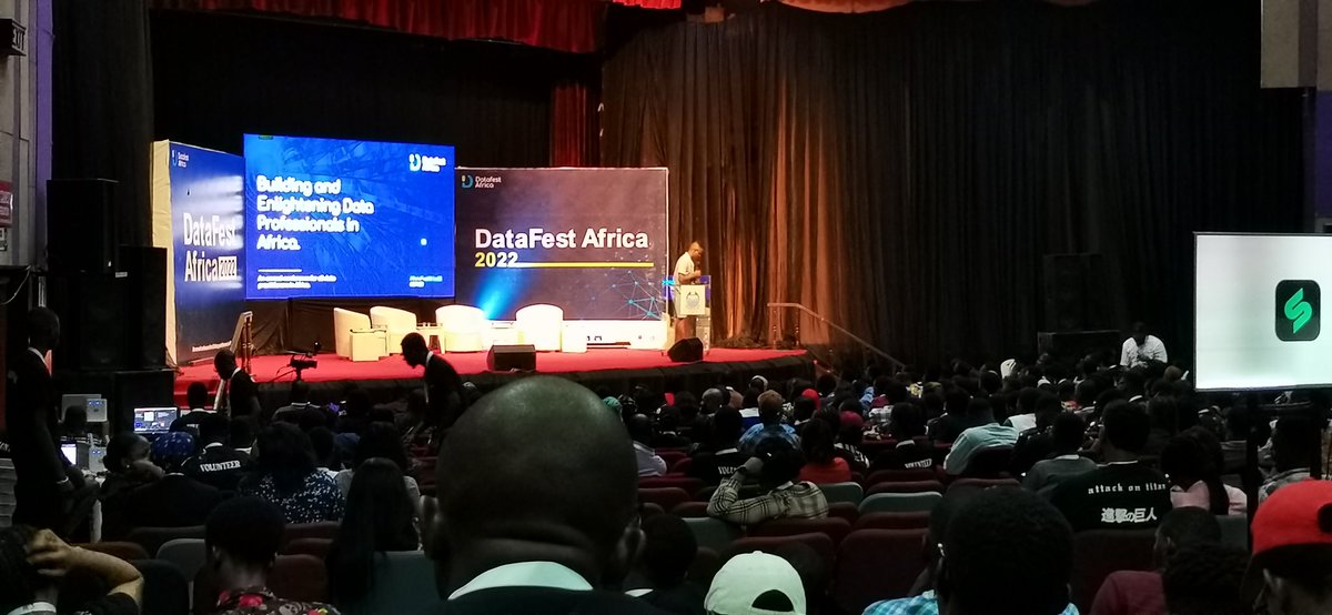 sanusi_waris's tweet photo. My Boss @OwojoriErnest giving a lightning talk on @asalytics @DataFestAfrica  #DataFest2022 #datafestafrica2022 https://t.co/x2UkewiuHH