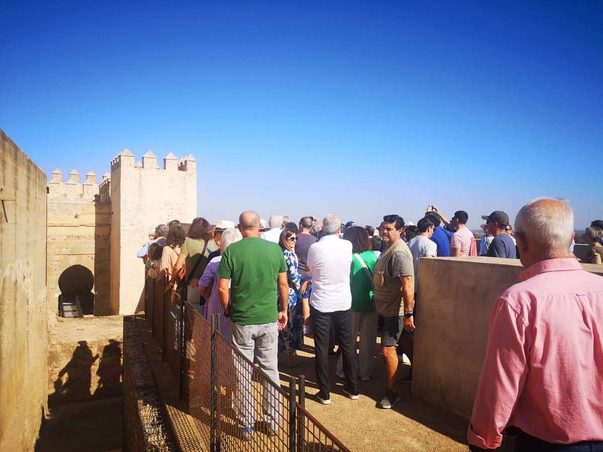 ArquiExt_COADE's tweet photo. Con la visita guiada a la rehabilitación de la Alcazaba de #Badajoz la Semana de la Arquitectura en Extremadura va llegando a su fin. 

Muy satisfechos con la alta participación de la ciudadanía

C @Junta_Movilidad @CSCAE https://t.co/HBuaAylOLA