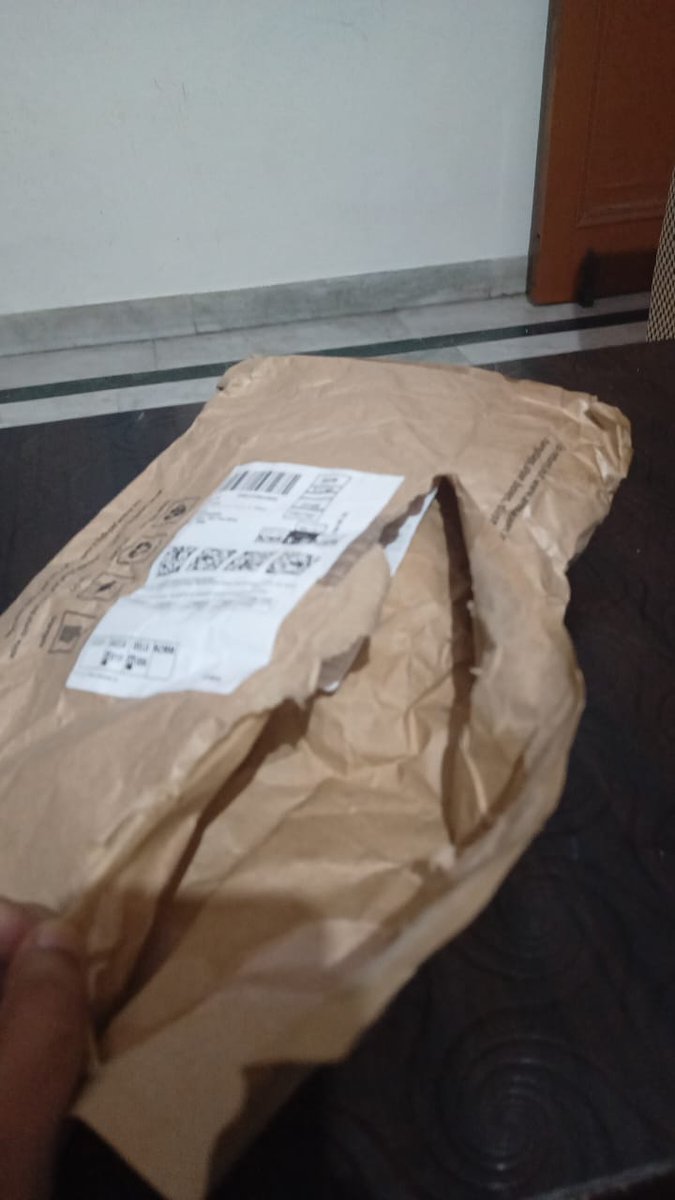 anishsist's tweet photo. @amazonIN : I have ordered a t-shirt and your delivery boy left the packet at my door without informing me. The t-shirt was missing from it, see  what I have received. When I complained about the missing item &amp; the delivery boy came with a replacement but later refused to give it https://t.co/K4C5uDlCn1