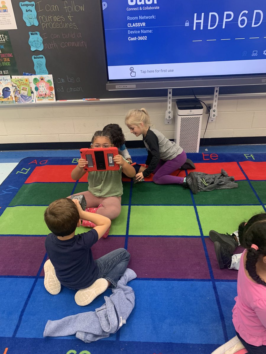 rkhyman4's tweet photo. New school, new experiences! First graders at @KilnCreekES experienced Merge Cubes yesterday for the first time! They were so excited to see the sun (and other planets) up close and personal! @mergeedu #nnpsproud #nnpsitc https://t.co/ynuTAYjg8S