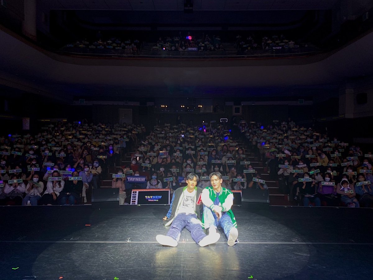 GMMTV's tweet photo. โพก้าเกาหลีน่าร้ากกกก 💙
ขอบคุณมากๆนะครับ ทับใจ 😊 

#TayNewFMKorea2022 #GMMTV https://t.co/e5wGcPl26m