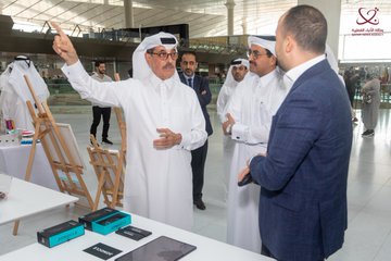 QNAEnglish's tweet photo. Qatar National Library, is organizing an art exhibition of children's works (#Reesha) under the slogan (We welcome the world to #Qatar 2022. #QNA
#World_Cup
#Qatar https://t.co/9yB3XaxZyj