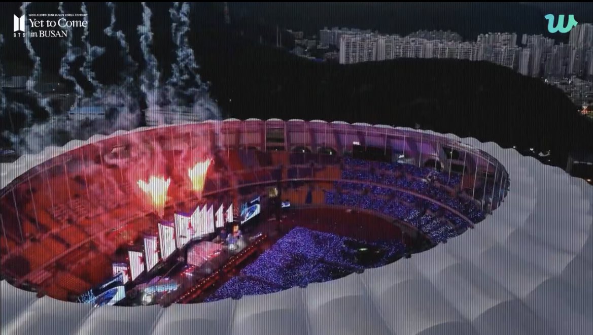 updatecharts's tweet photo. ELES TEM DEMANDA! Além das 100 mil pessoas presentes no estádio de Busan Asiad e dos ingressos esgotados. 

A live gratuita do show do BTS fechou a contagem e estavam online mais 49 MILHÕES de pessoas para o show. #YetToCome_on_Weverse_LIVE https://t.co/z4HDPiNDpy