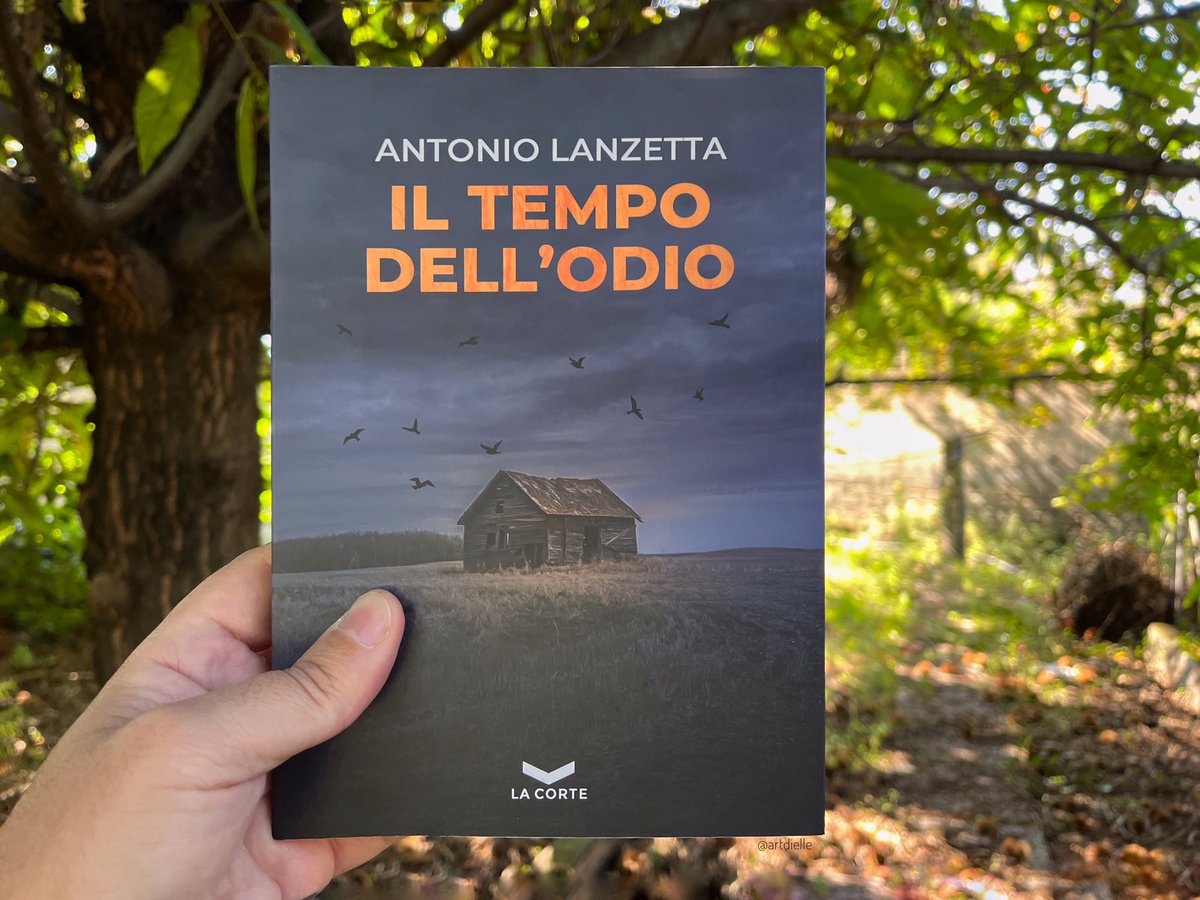 La mia scelta per #CosaLeggoNelWeekend è il nuovo romanzo di @AntonioLanzet14. “Il tempo dell’odio” ambientato nei giorni che precedono lo sbarco alleato a Salerno è un romanzo di formazione che racconta anche una bella pagina di resistenza italiana al nazismo.E voi cosa leggete?