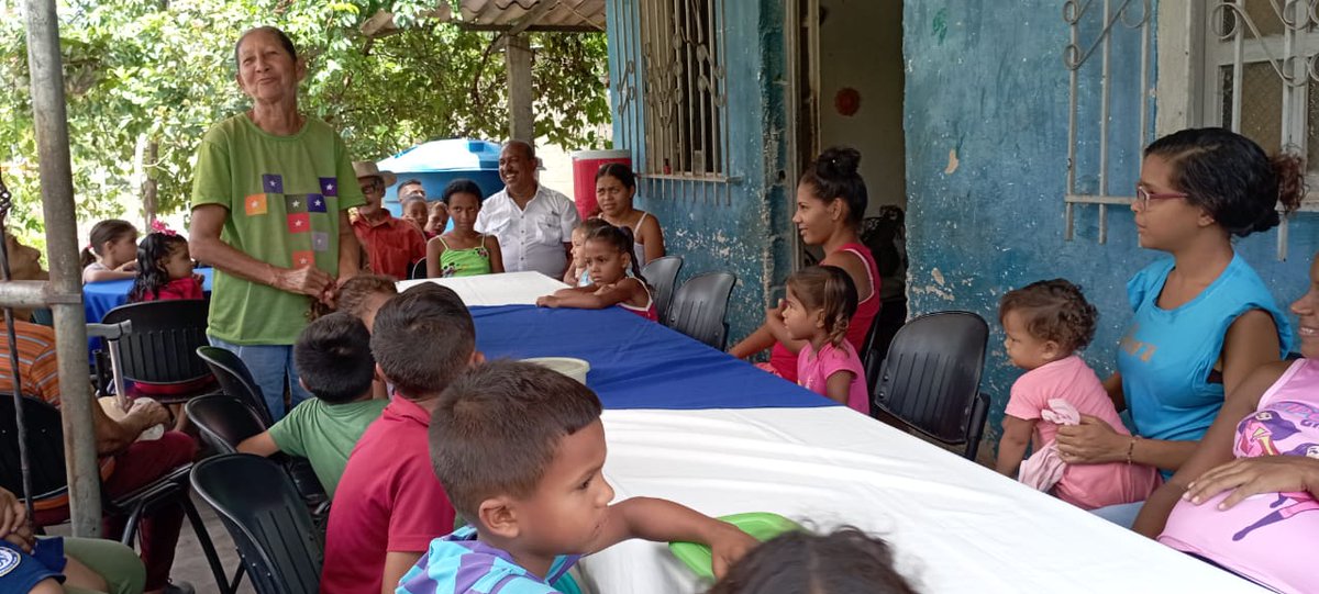 cemadssebastian's tweet photo. El CEM SAN SEBASTIAN  de @ADemocratica hoy en el Cumple Mes del Programa Arepas Unidadas X Venezuela realizó un Almuerzo a los beneficiarios de dicho programa.. 🤍

En el marco del fortalecimiento de la ProsperidAD de San Sebastián y Venezuela 🦾 #ADelante 🤍 https://t.co/1isvcICSRl