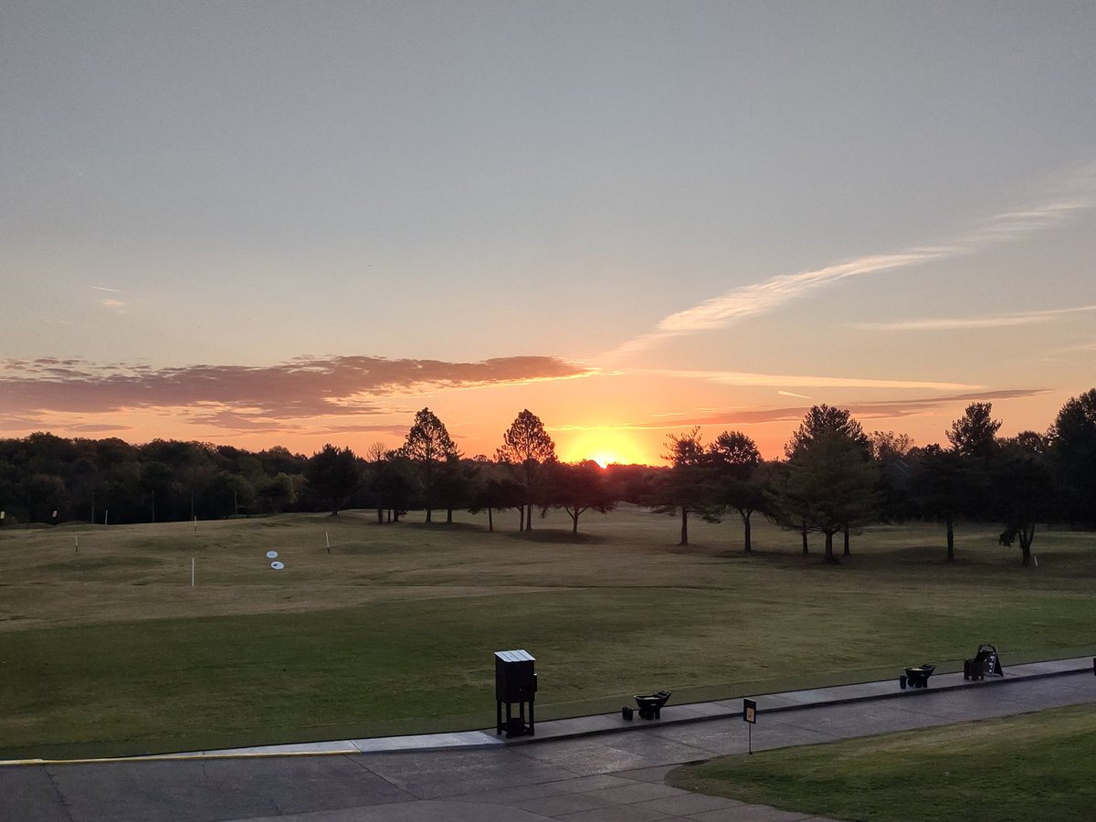 Jennife40190670's tweet photo. Beautiful day at Indian Hills Golf Course!! Get out and enjoy your day. https://t.co/3hEEyhPZZM