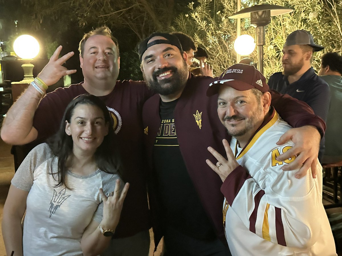 ASUDave's tweet photo. Time for late night shenanigans with @andrewtaylor09, @BoMoooos &amp; @Kadesi83 #GoDevils #ForksUp https://t.co/nSrMUVD3WG
