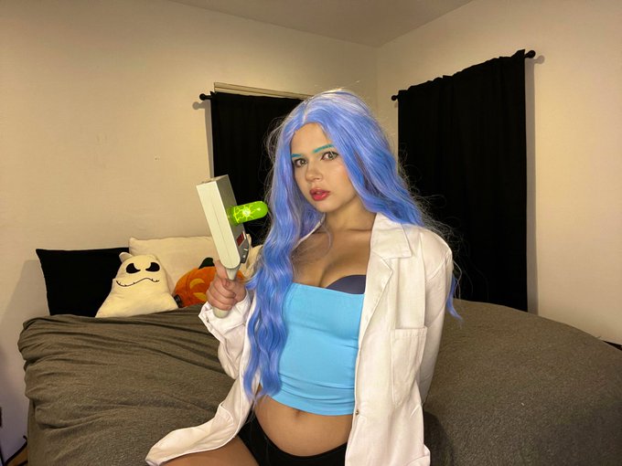 🦠⚠️We're shooting a porno for Coco Lovelocks onlyfans Morty ⚠️🦠  💙✨Live stream on my onlyfans at 5pm