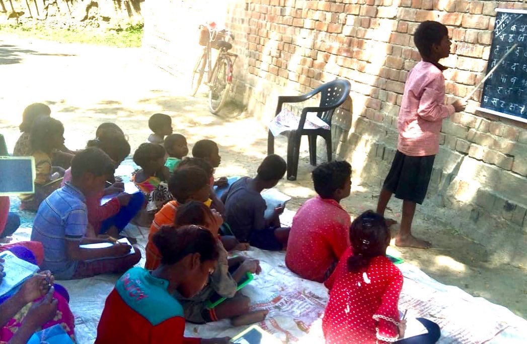 muheem_esp's tweet photo. Creative Learning & Leadership Towards Social Change Through Education
Pathshala In Khargupur
#pathshala #khargupur #sevapuri #education #educationalsupport #varanasi #mushar #underprivilegedchildren #dalitchildren #creativelearning #changemaker #buddingleader #socialchange https://t.co/EliVt1UhyW