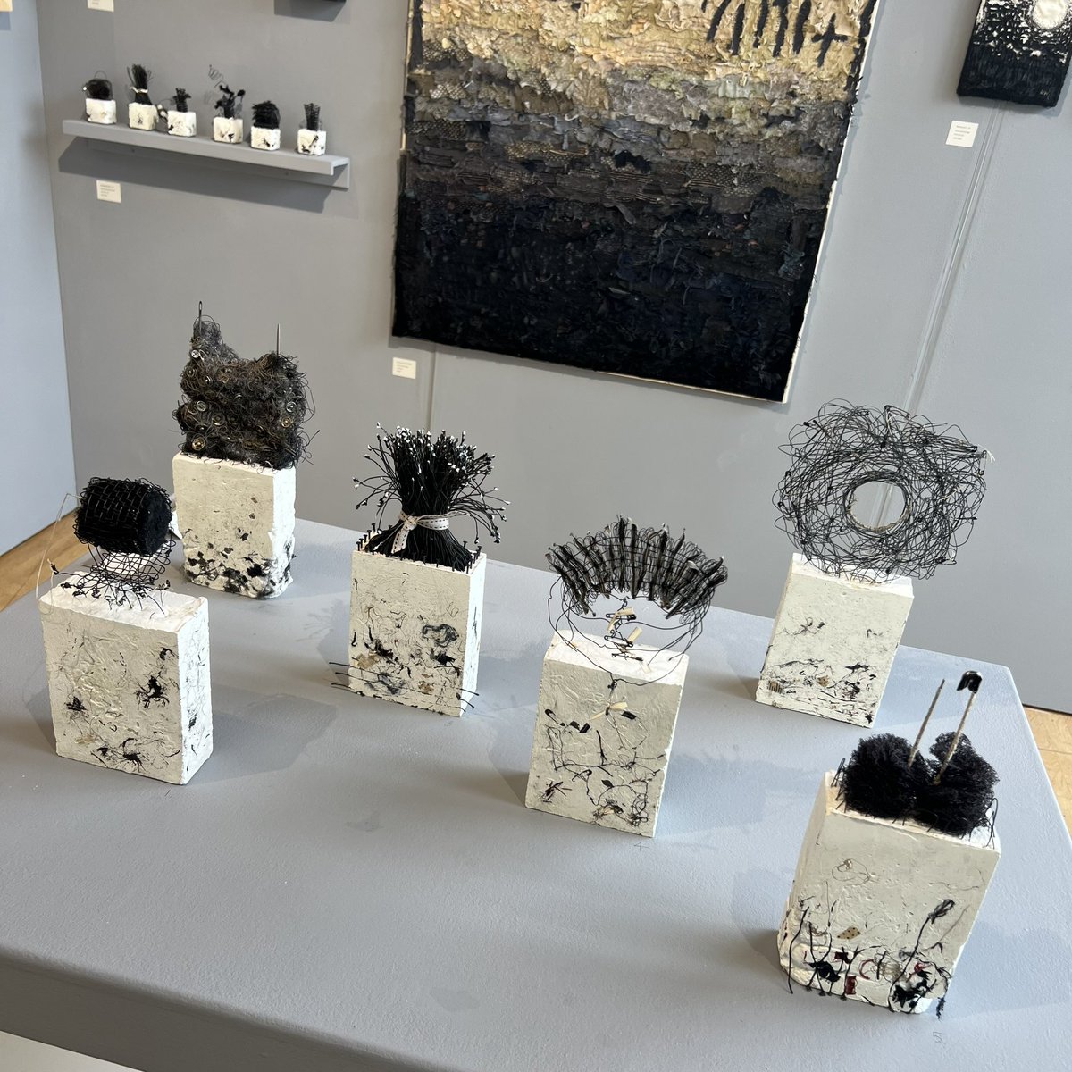 MakersWales's tweet photo. M A K E R  I N  F O C U S - Now online! @ruthharriestextiles exceptional pieces in #cardiffbay, you can now view and purchase her new collection ’Nocturne’ on our website. Link in bio.

#craftinthebay #makerinfocus #newexhibition #textileartist https://t.co/RCkMwvxlxh