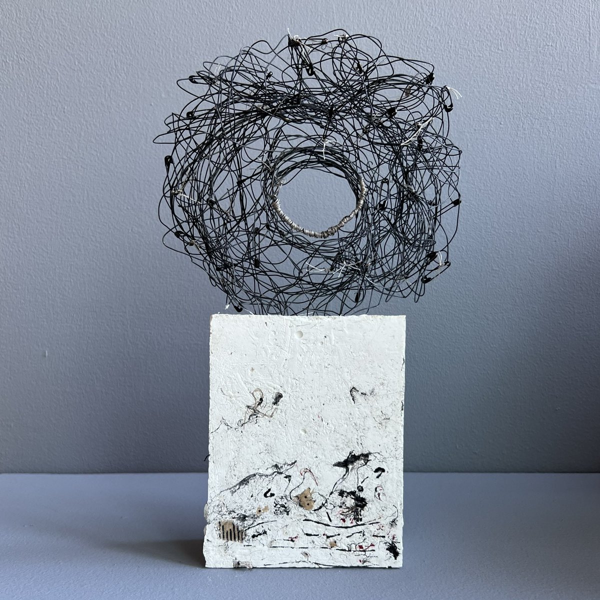 MakersWales's tweet photo. M A K E R  I N  F O C U S - Now online! @ruthharriestextiles exceptional pieces in #cardiffbay, you can now view and purchase her new collection ’Nocturne’ on our website. Link in bio.

#craftinthebay #makerinfocus #newexhibition #textileartist https://t.co/RCkMwvxlxh