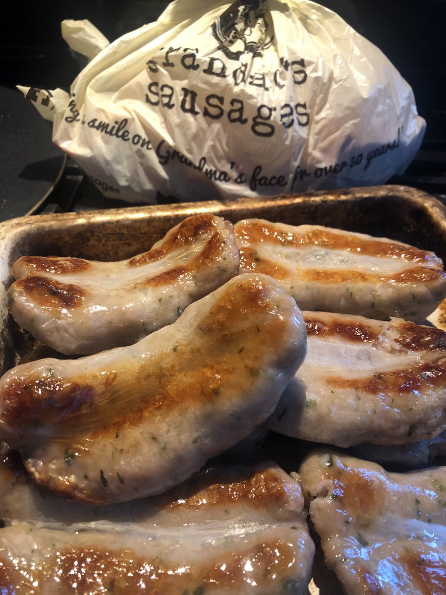 Proper sausages 

<a href="/GSausages/">Grandad's Sausages</a> <a href="/beanandbrush/">Bean & Brush</a> #breakfast #brunch #sausagebutty #m33 #saletown #manchester #propersausage