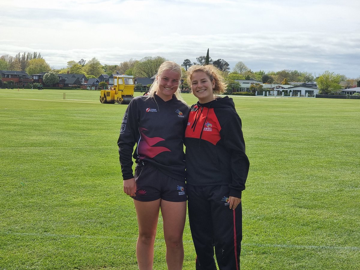 Well done to Izzy Sharp 72 and Robine Rijke 75 whose 145 run partnership got our Premier Women's side to 207/10 off 43.3, and bowling out Saint Albans for 180 in the 47th over for the win 🏏🏏💥💥