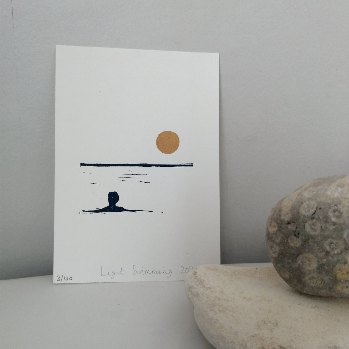 theseastrand's tweet photo. Good morning all! Well, if you're dreaming of swimming in a beautiful sea, looking out towards the sun perhaps this original linocut print will be for you?! £19.99 with free UK P&amp;P https://t.co/ZfSAXXnqM0 #UKGiftHour #ukgiftam #giftfinder #shopindie #prints #coastalart https://t.co/xtdxQTxumg