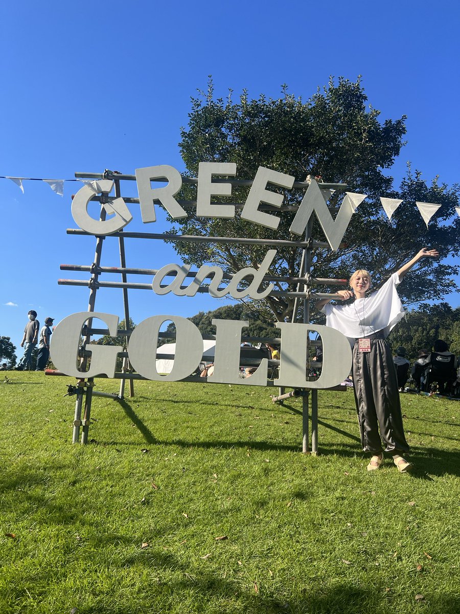 AT_information's tweet photo. ＼INFO／
キャンプフェス🏔
「GREEN and GOLD 2022」
ありがとうございました🙇‍♀️

トップバッターを務めた
#竹内アンナ のステージ✨
皆さんと一体感ある空間は
最高でした🤩

次回、中部地方に訪れるのは
11/11(金)千種文化小劇での
弾き語りTOUR🎸
ぜひ遊びに来てください🎉
https://t.co/p9m70poEOl https://t.co/K6faMNqE5w