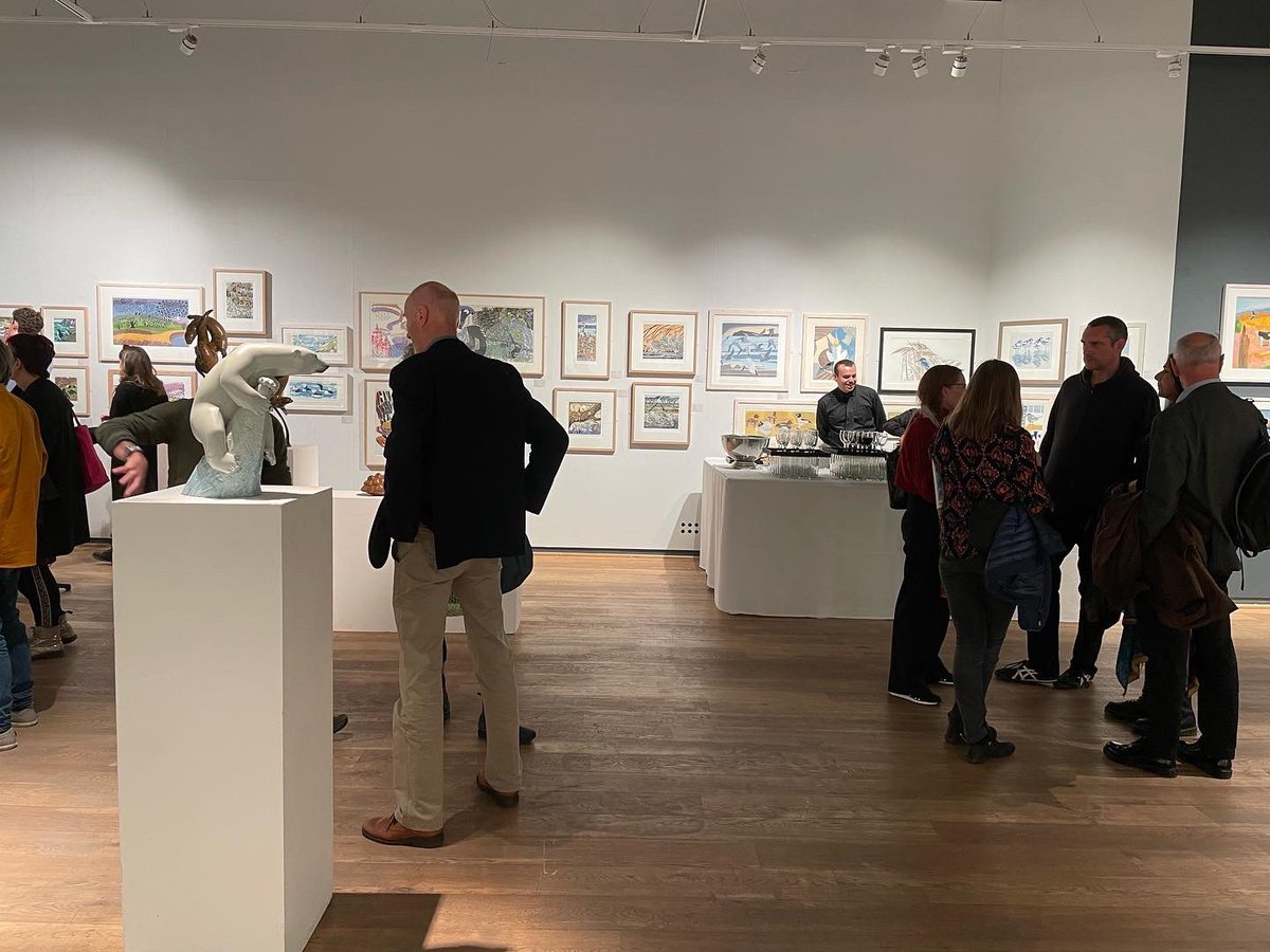 maxangusmaker's tweet image. From studio to @mallgalleries today. Bringing bits &amp;amp; pieces from making linocuts into ‘The Natural Eye’ exhibition by @swlanaturaleye Exhibition continues until Saturday