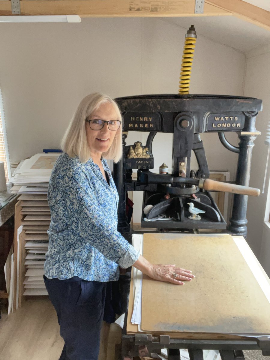 maxangusmaker's tweet image. From studio to @mallgalleries today. Bringing bits &amp;amp; pieces from making linocuts into ‘The Natural Eye’ exhibition by @swlanaturaleye Exhibition continues until Saturday