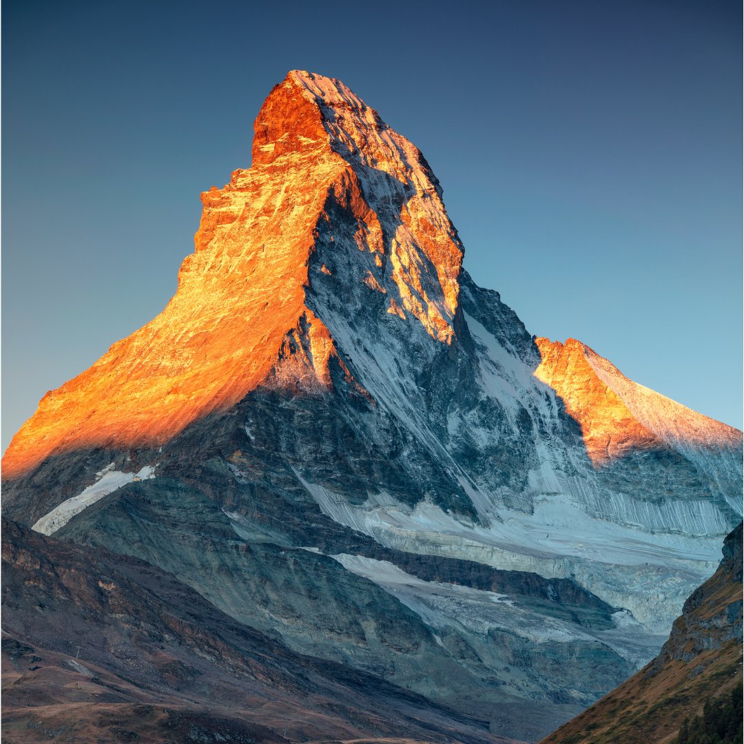 thematerhorn's tweet photo. Since decades, I stand here. 
Every morning the sun rises, and colors reflections are never the same.
However, the Valley residents have not yet paid any attention (Part 1) #mountainsclub #pixelart https://t.co/LL4RTg9pZd