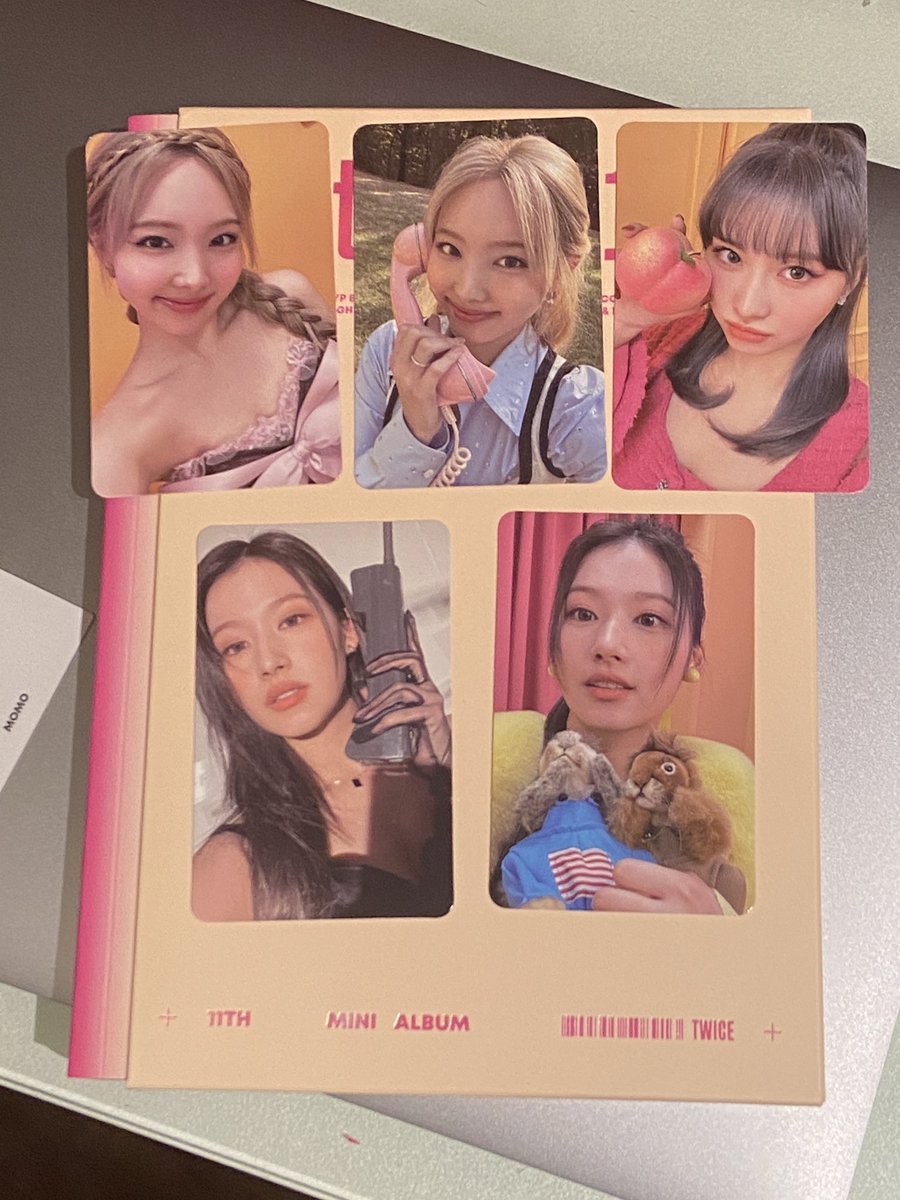 twcnmosa's tweet photo. hi im not active on this acc but HELLO MY PULLS?! https://t.co/68ybRANnM5